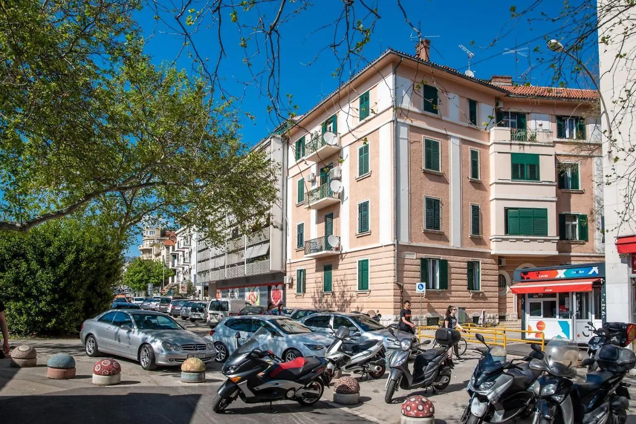 Apartment Center De Lux Studios “ Zara “ Split Croatia